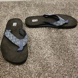 Teva Mush Sandals